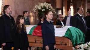 Sheinbaum propone honrar a Cárdenas en la Rotonda de Ilustres