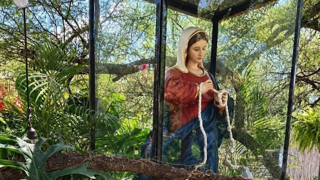 Altar de la Virgen Desatadora de Nudos recibe fieles en Tamaulipas Altar de la Virgen Desatadora de Nudos recibe fieles en Tamaulipas
